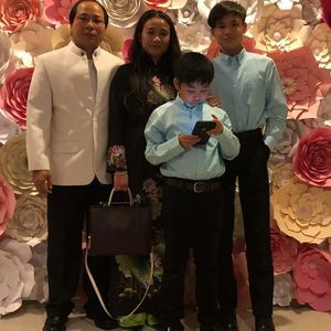 Meet your Posher, Viet